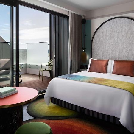 Qt Newcastle Hotel ภายนอก รูปภาพ A room at the hotel